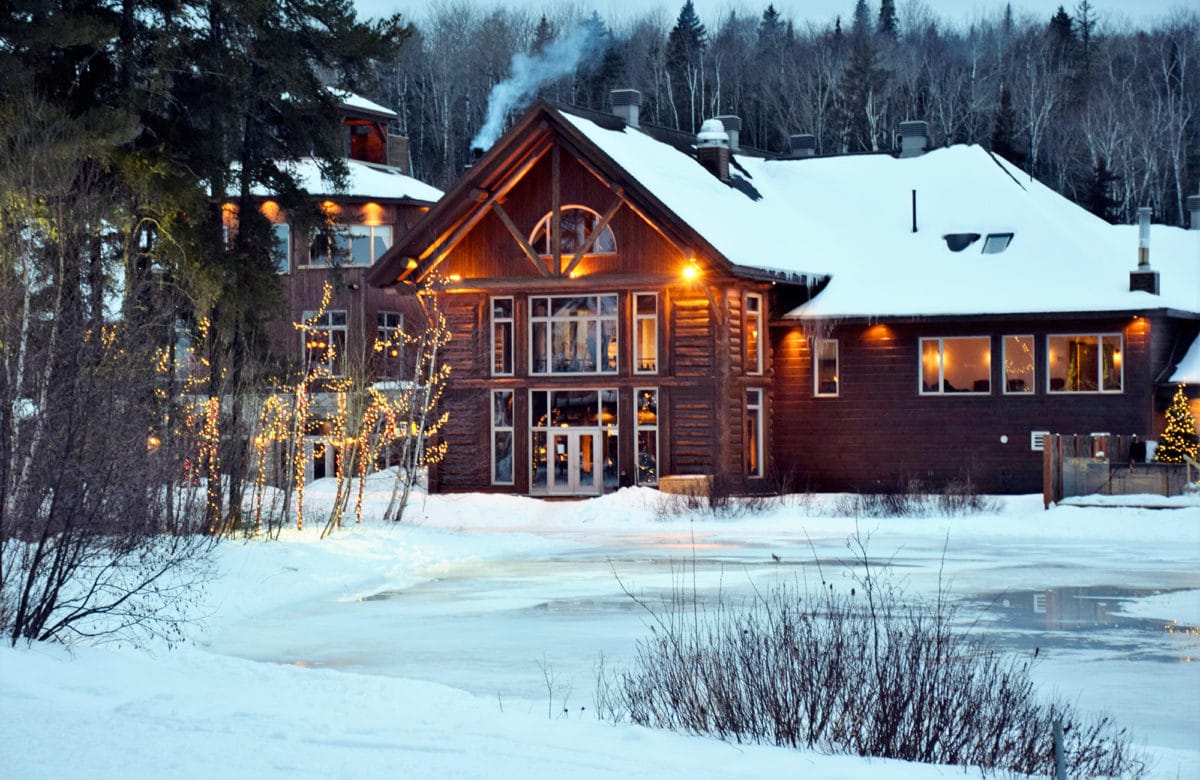 auberge du lac taureau en hiver