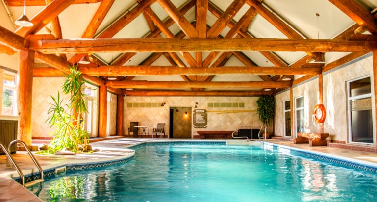 piscine auberge du lac taureau