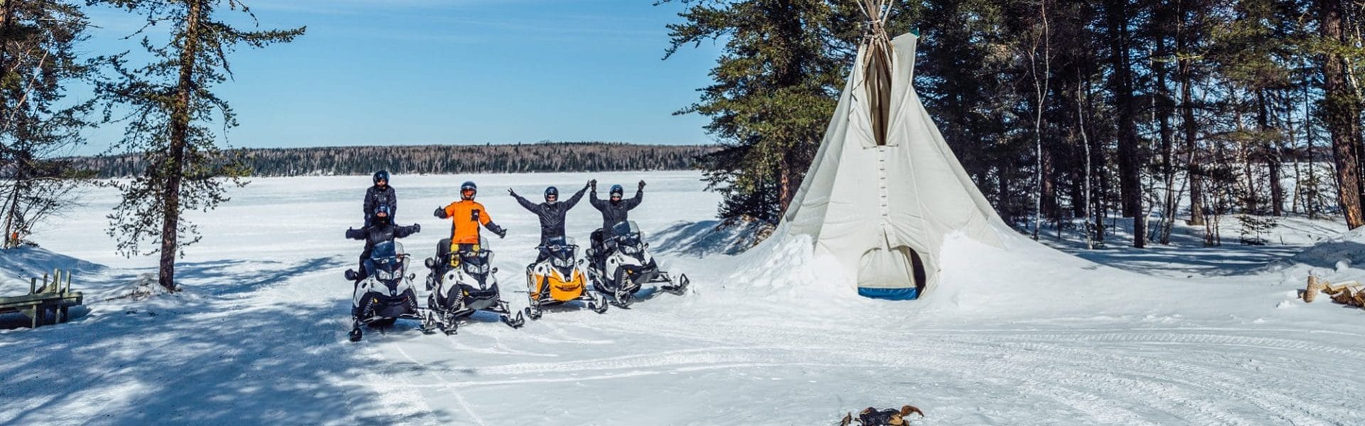 tipi canada et motoneige